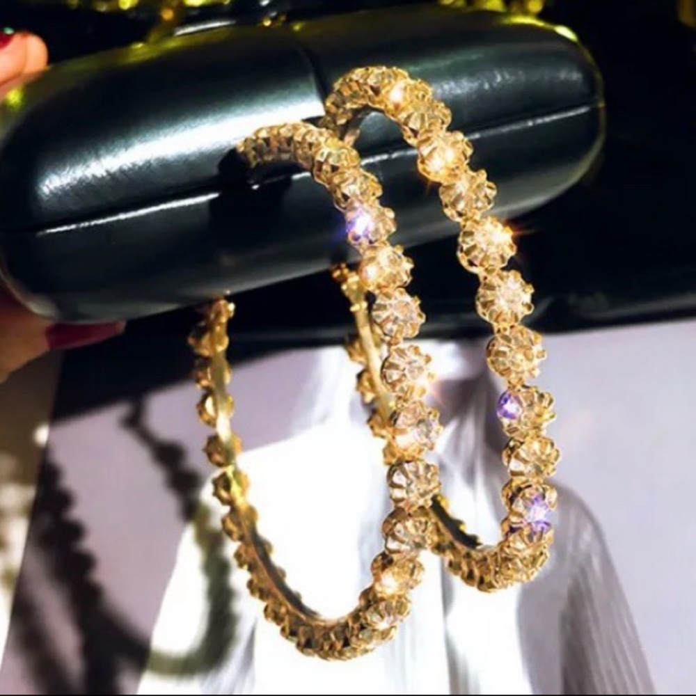 NEW 18K Yellow Gold Diamond Hoop Earrings - Picture 3 of 5